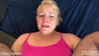 ͕�께 가져 먼저 항문 및 질에서 그녀의 큰 엉덩이/을 갖춘 SexySpunkyGirl