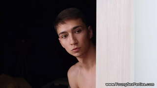 Hoben na e Partinan di Parto - Wak manera bai apsolutamente salvahe kore den su kara i di bola