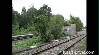 Немецкий любительский реальный писсинг на публике