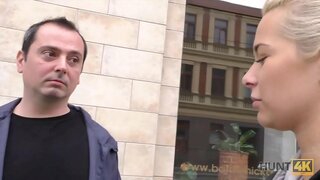 OV 4K. Babe səfeh təcrübəsi sevgilisi və həll məşğul olmaq cinsi ilə qərib